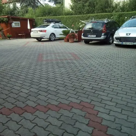 Kata Vendégház Vendégház *